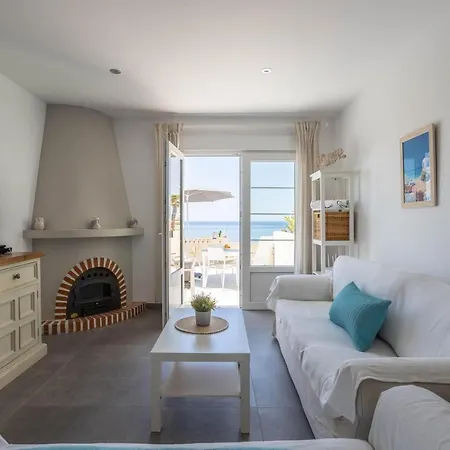 Wonderful House Just Above The Sea Σπίτι διακοπών *